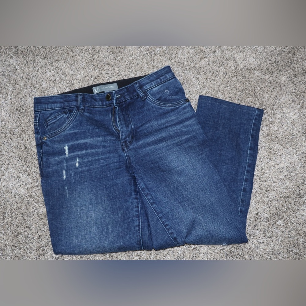 Wit and Wisdom straight leg distressed jeans size 4 ✨MAKE AN OFFER ✨